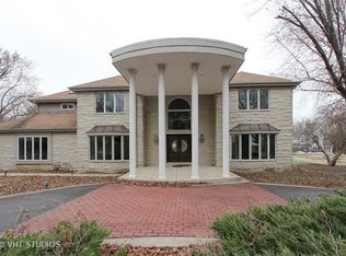 2367 Checker Rd, Long Grove, IL 60047