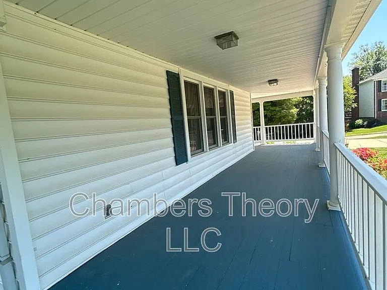 5827 Wessex Ln — Photo 13