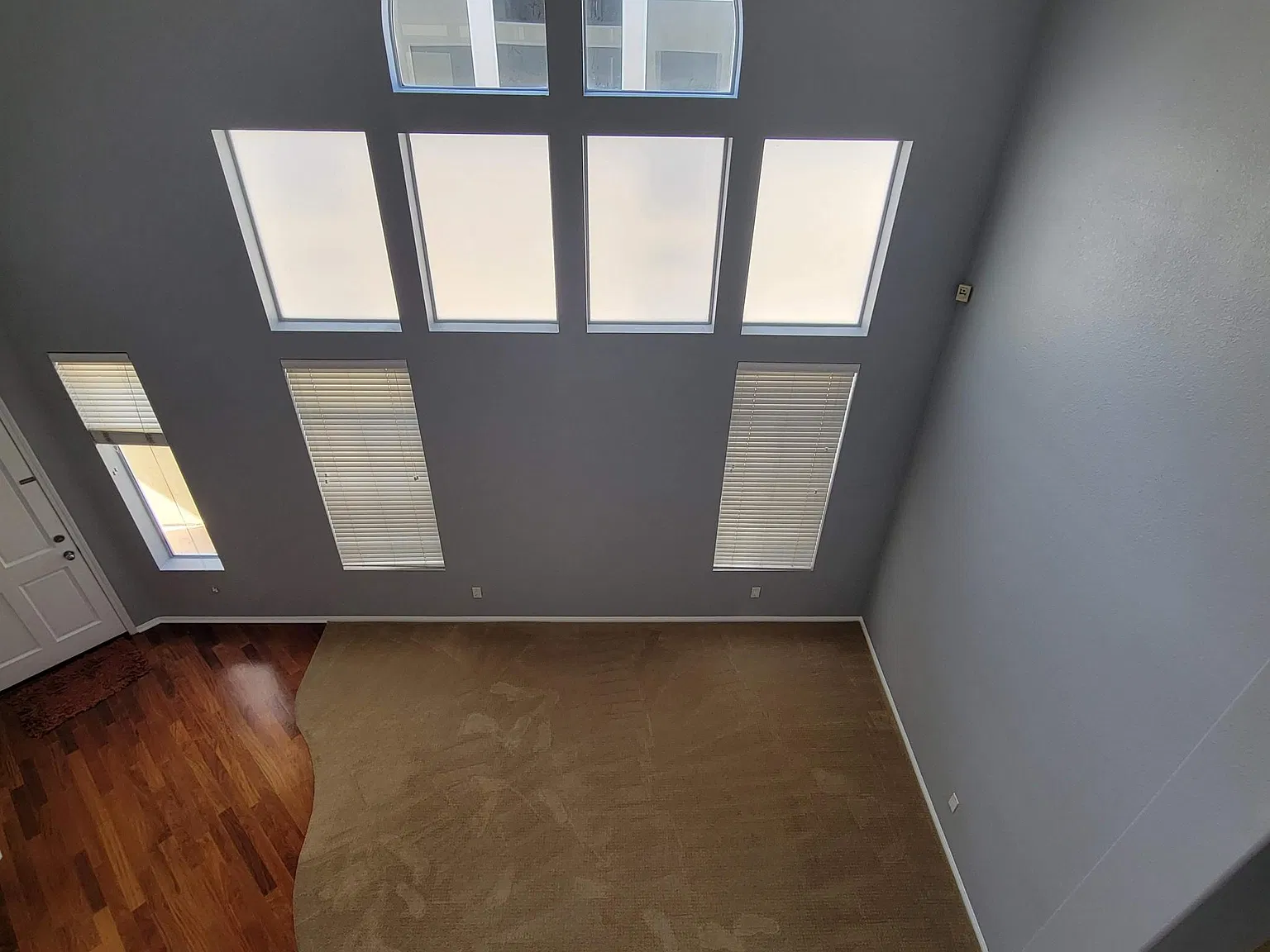 4 bed, 2119 sqft, $6,200 — Photo 1