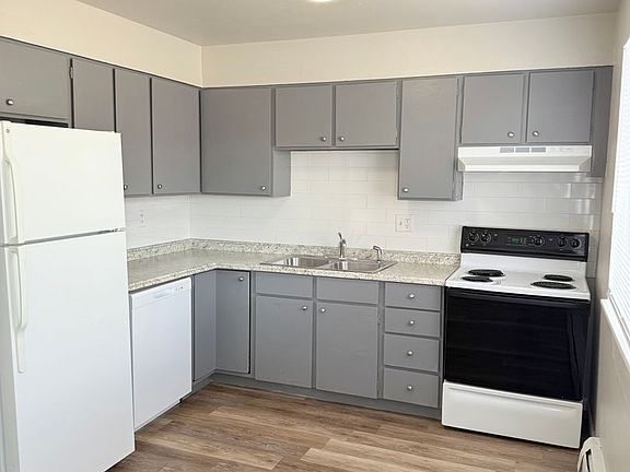 5th image of 3945 Stonedike Dr APT C