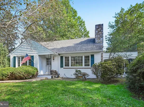 470 Street Rd, Cochranville, PA 19330