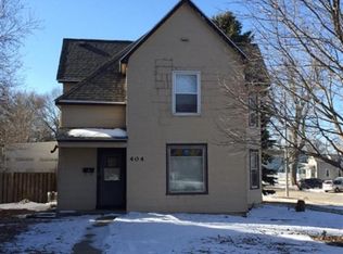 404 6th St, Sheldon, IA 51201