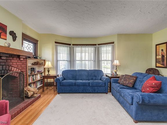 2nd image of 14013 Clifton Blvd