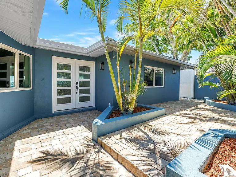 860 Boca Ciega Isle Dr — Photo 13
