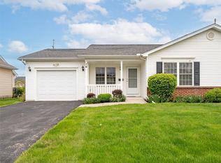 16 Kirkdale Cir, Rochester, NY 14612