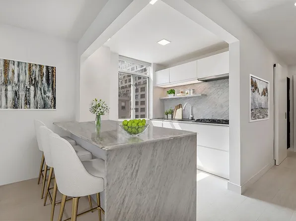 200 E 58th St APT 12A, New York, NY 10022