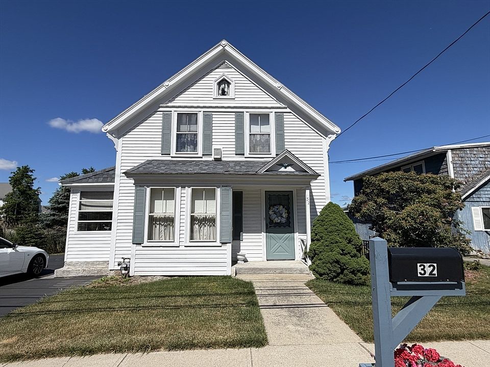 1st image of 32 Eastern Ave