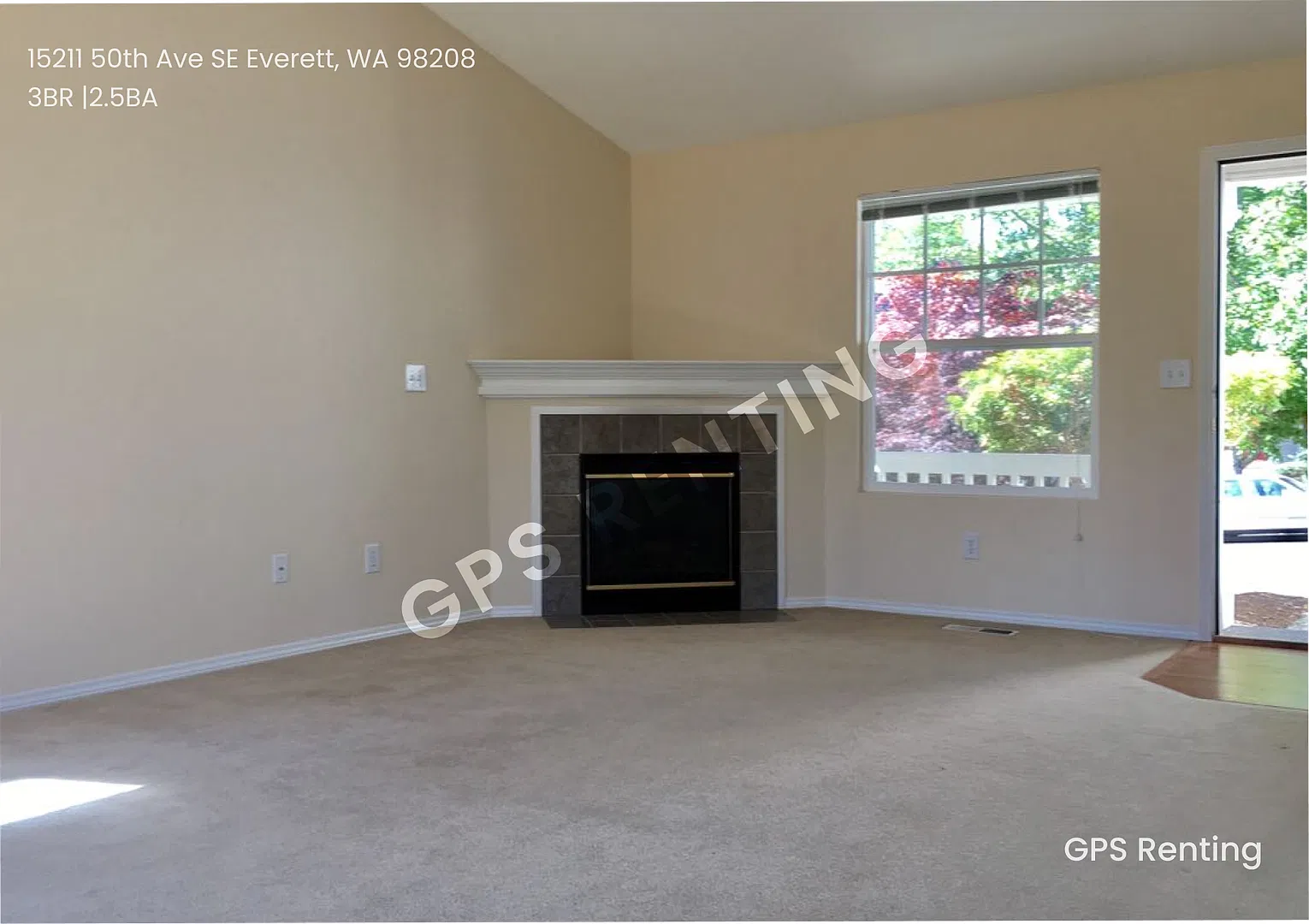 Spacious 3-Bedroom, 2.5-Bath Home in Silver Firs — Photo 3