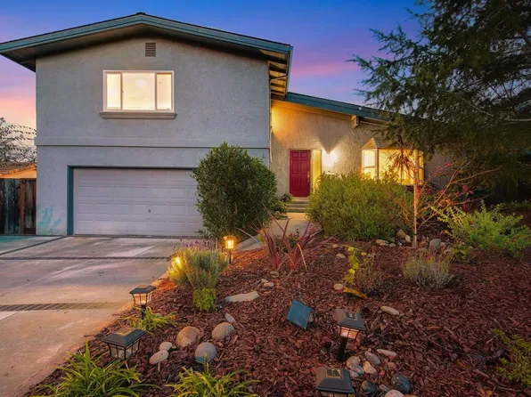 520 Roxbury Ln, Los Gatos, CA 95032