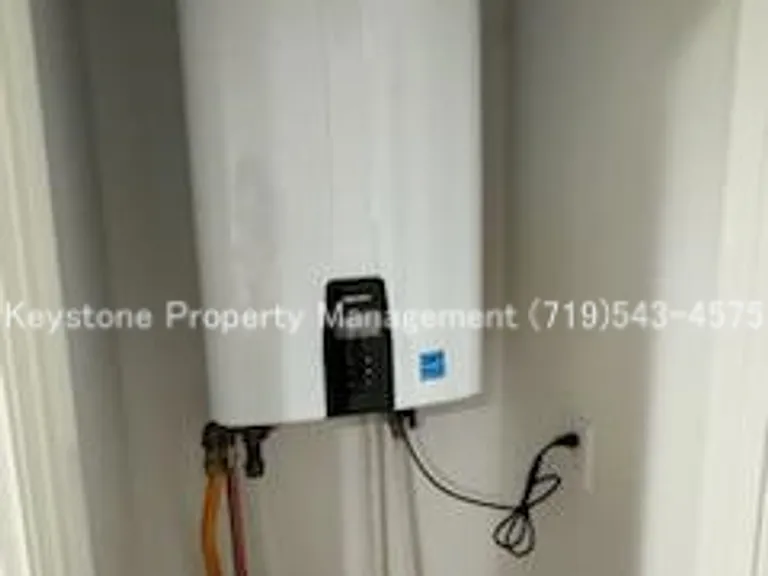857 S Palomar Dr — Photo 18