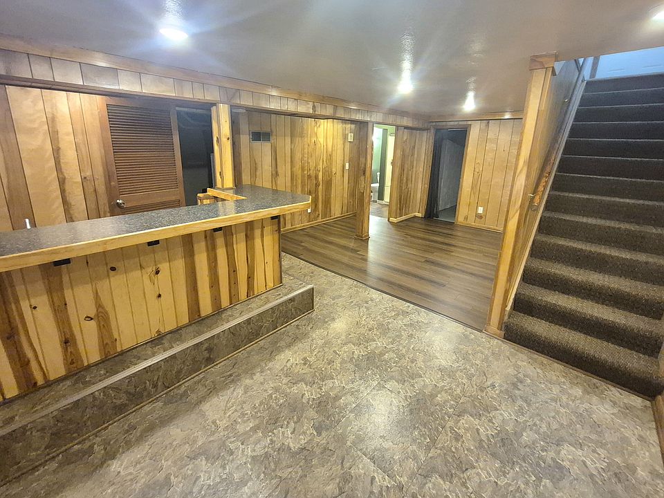 1st image of 702 17th St S #2
