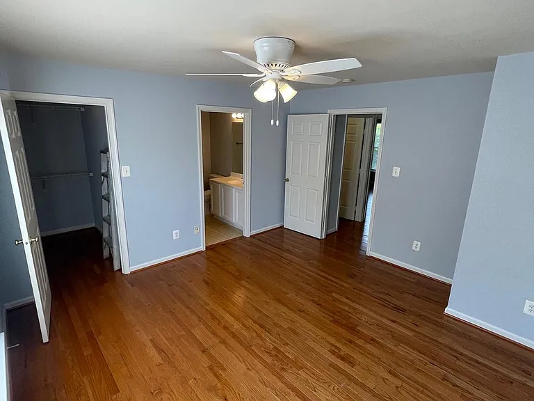 23065 Potomac Hill Sq — Photo 13
