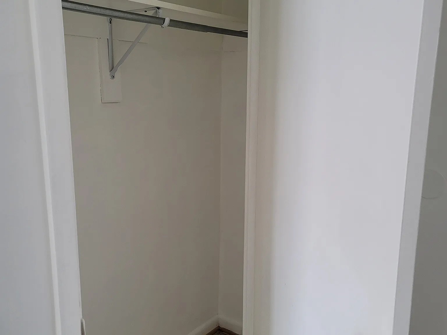 2 bed, 773 sqft, $1,400 — Photo 2