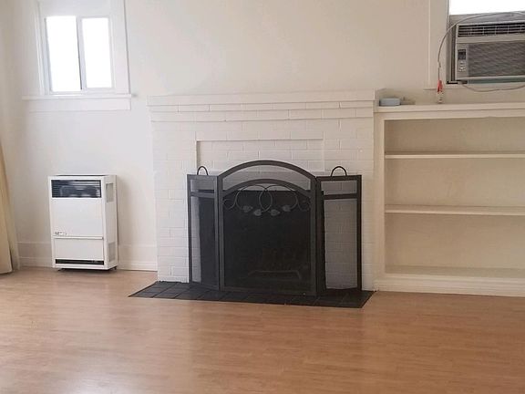 5th image of 1626 N Lake Ave
