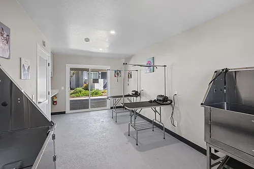 Sunset Cliffs Apartments Photo 1