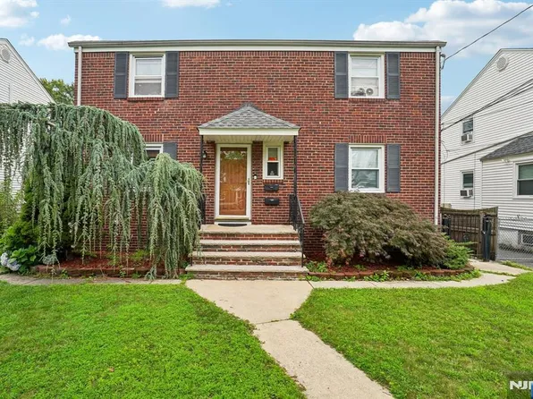 22 1st St, North Arlington, NJ 07031