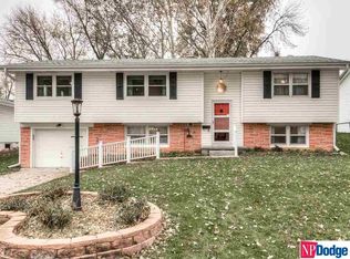 5415 S 91st St, Omaha, NE 68127