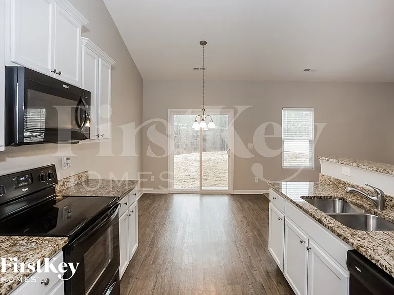 1828 Allegheny Dr — Photo 7