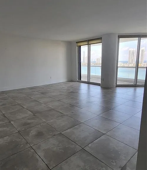 2600 Island Blvd #1603 — Photo 7