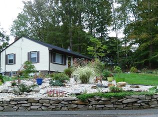 37 Riverview Rd, Niantic, CT 06357