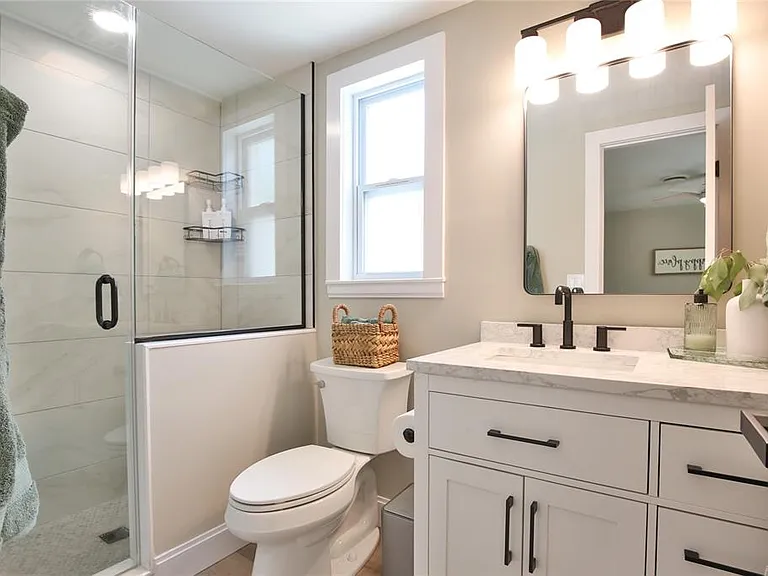 211 Island Cir — Photo 23