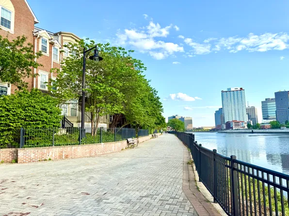201 Dey St APT 112, Harrison, NJ 07029