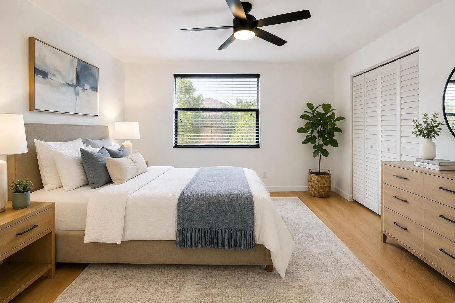 2 bed, 1.5 bath, 837 sqft, $1,950 — Photo 1