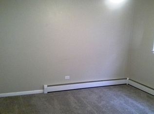 1560 Mark Ave APT 1, Elgin, IL 60123