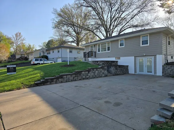 721 N Beadle St, Papillion, NE 68046