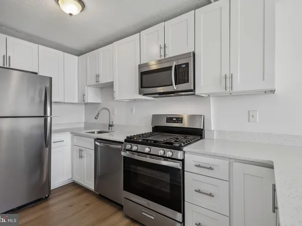 4600 S Four Mile Run Dr APT 1139, Arlington, VA 22204
