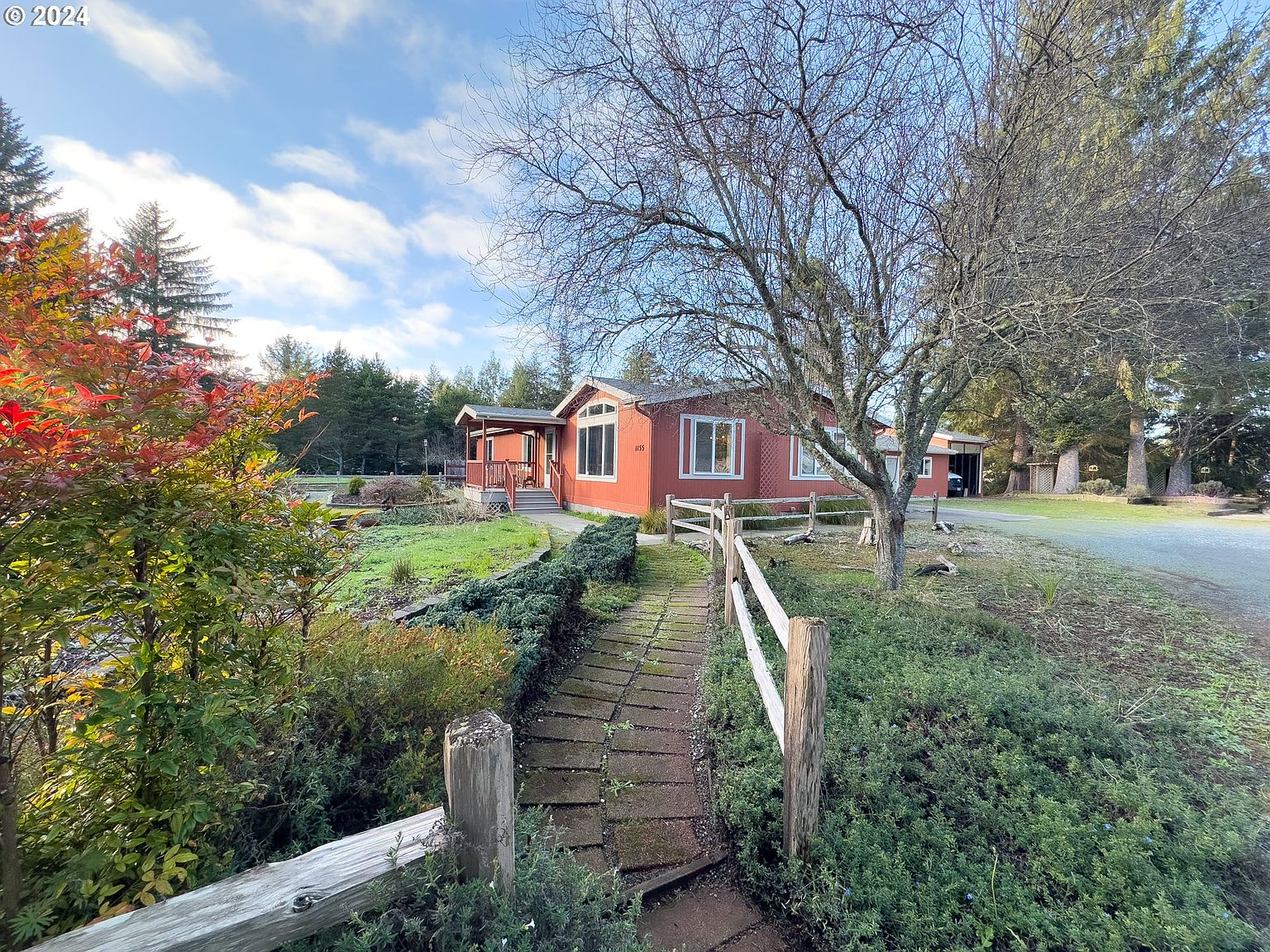 1155 6th St SE, Bandon, OR 97411 Zillow