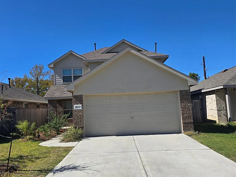 9219 Velasco Hills Dr — Photo 1