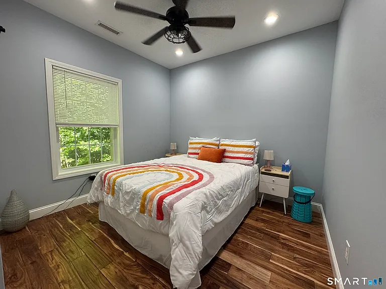 55 Circle Dr — Photo 17