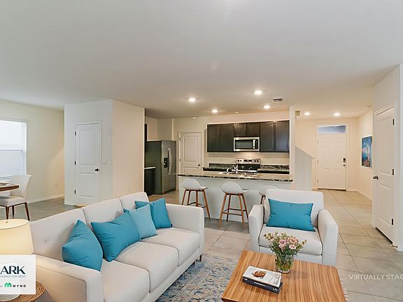 3rd image of 7561 Cypress Walk Dr