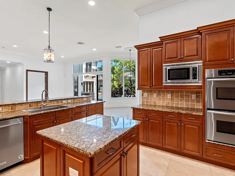 17550 Circle Pond Ct — Photo 18