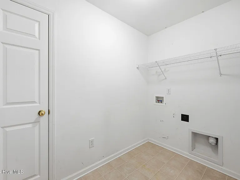 106 Lakeside Green Dr — Photo 38