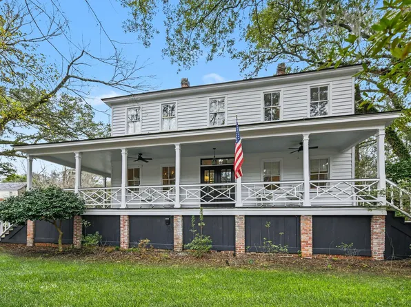 216 W Carolina Ave, Summerville, SC 29483