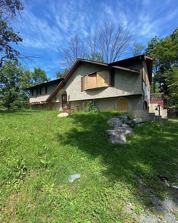 1040 Riverview Dr, Walnutport, PA 18088 Zillow