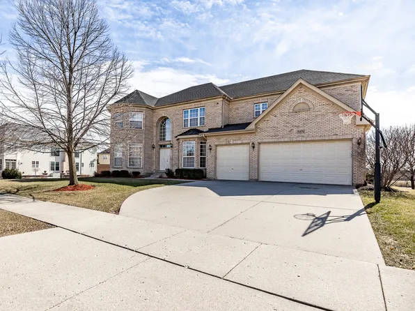 5475 Nicholson Dr, Hoffman Estates, IL 60192