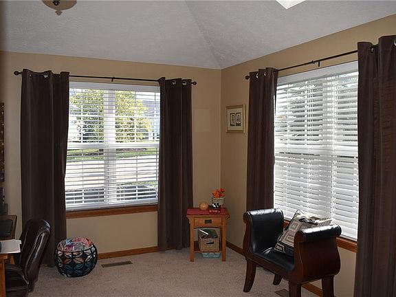 4th image of 4573 Rocky Mountain Dr
