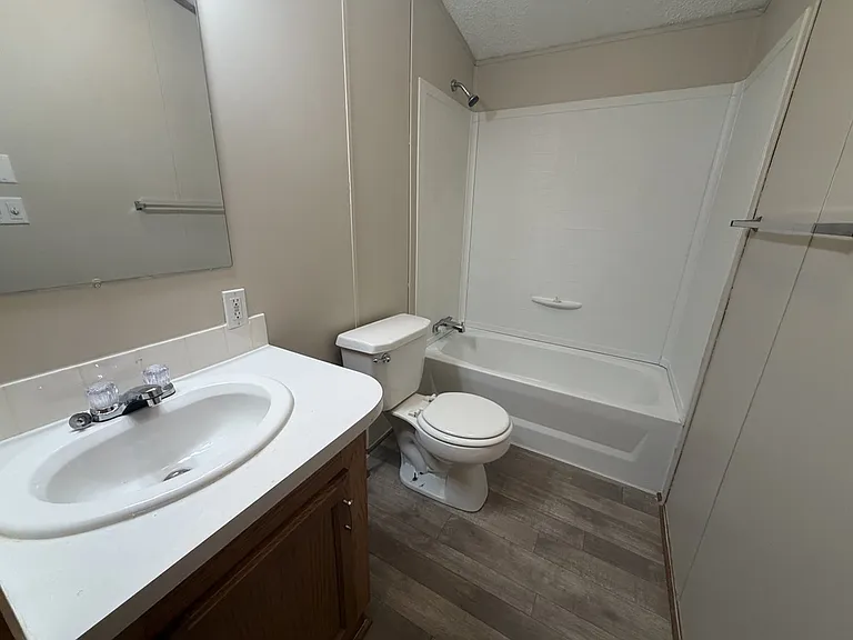 38000 Le Chateau Blvd #383 — Photo 9