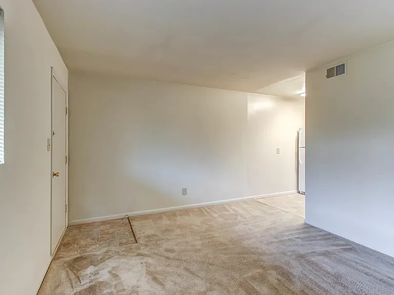 Harbor Inn Apartments — Photo 16