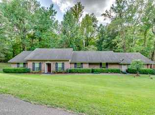 2030 E Sunset Dr, Yazoo City, MS 39194