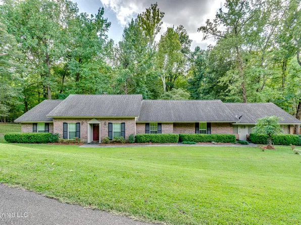 2030 E Sunset Dr, Yazoo City, MS 39194
