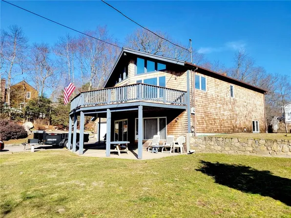 9 Stenton Ave, Westerly, RI 02891