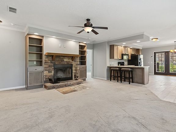 5th image of 22661 Lakeview Rd