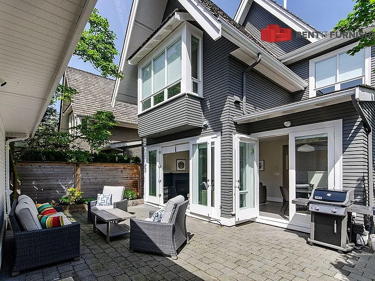 2964 Point Grey Rd — Photo 1