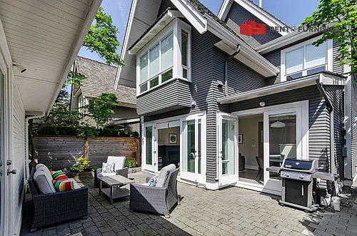 2964 Point Grey Rd Photo 1