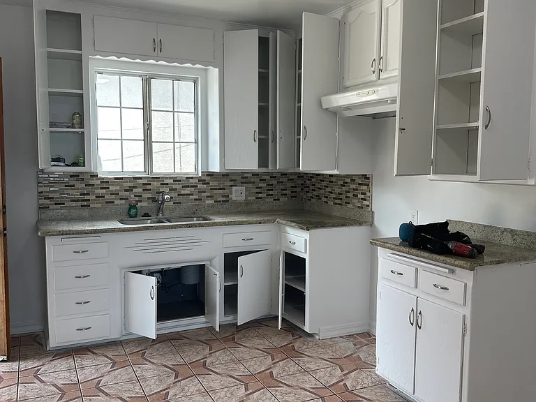 2821 Missouri Ave #B — Photo 3