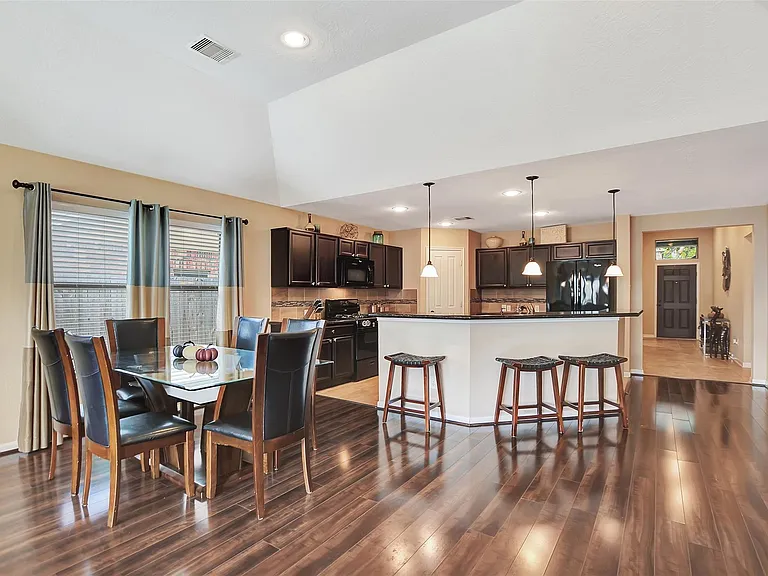 9706 Lockhart Reach Ln — Photo 8